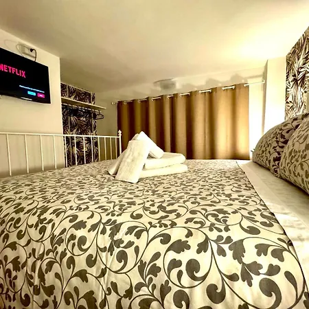 Machiavelli House Апартаменты *