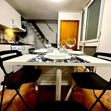 Machiavelli House Апартаменты