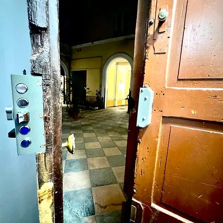 Machiavelli House Апартаменты *